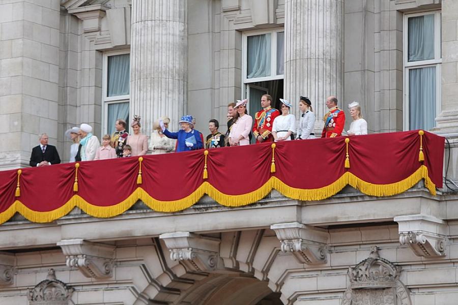 Den engelske kongefamilie på balkonen på Buckingham Palace 2013.