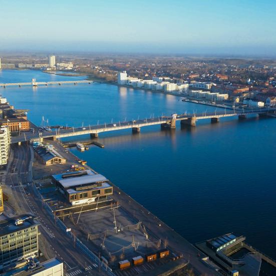 Luftfoto a limfjordsbroen