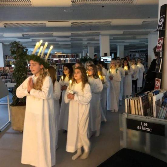 Luciaoptog gennem Hovedbiblioteket