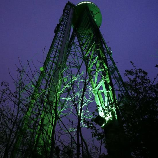 Aalborg Tårnet oplyst i grønt